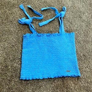 Hollister ripped crop top